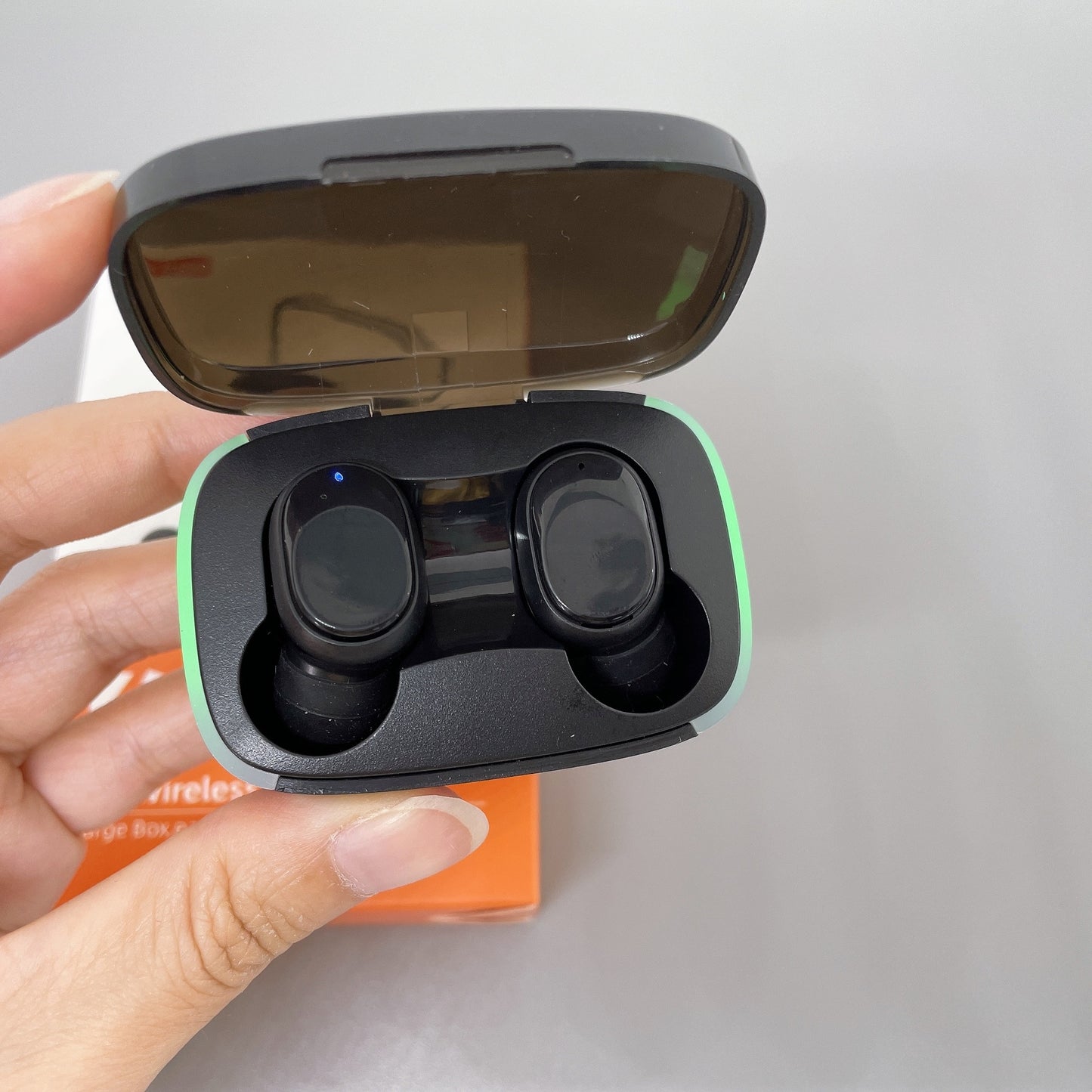 🎧 Auriculares Bluetooth Y60 – Sonido claro, diseño compacto y conexión instantánea.